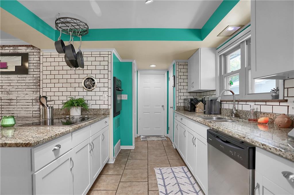 5226 Fall Creek Road Indianapolis, IN 46220 - Photo 11 of 46