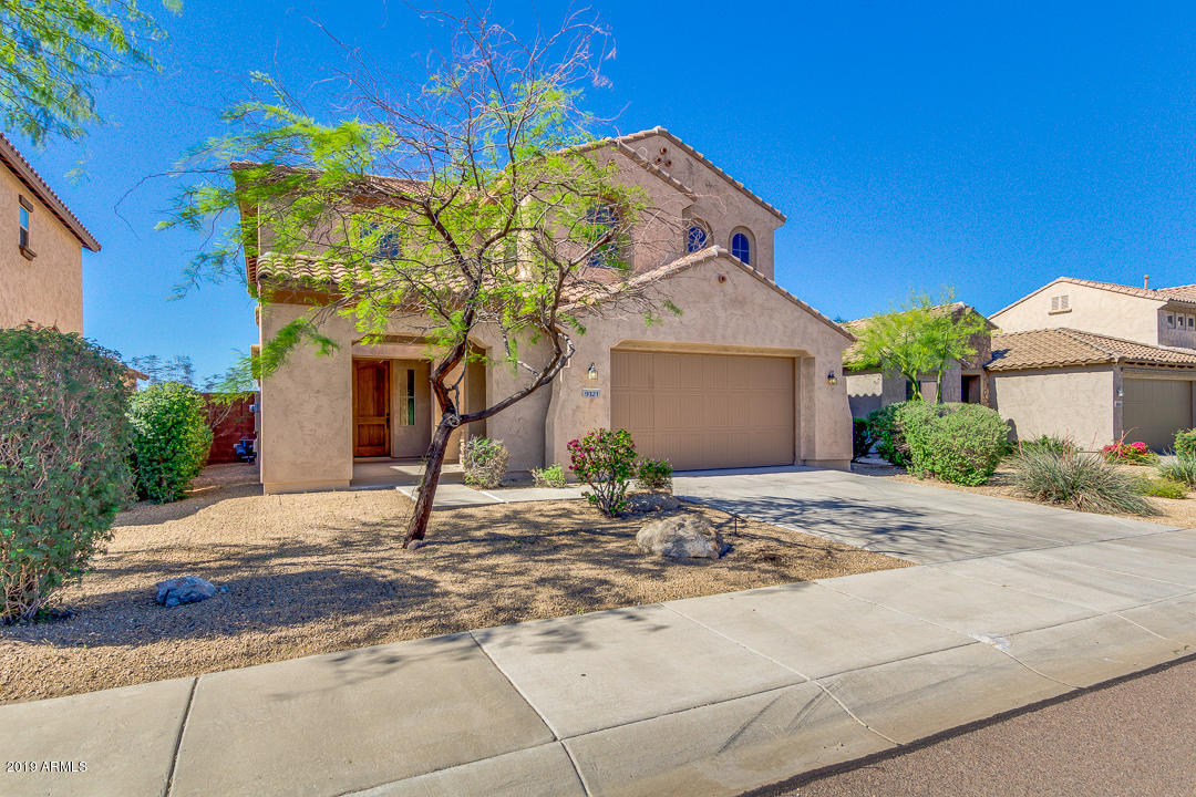 9121 West Plum Road Peoria, AZ 85383 - Photo 3 of 69 a house with a outdoor space