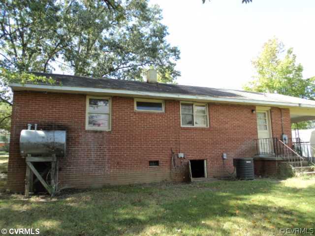 9601 Proctors Road Richmond, VA 23237 - Photo 3 of 6 Exterior Back