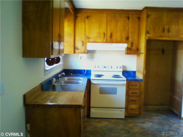 9601 Proctors Road Richmond, VA 23237 - Photo 5 of 6 Kitchen