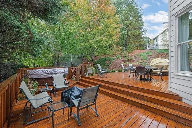 $950,000 | 5283 Whitehaven Park Lane Southeast, Smyrna, GA 30126