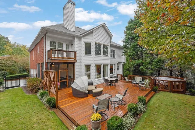 $950,000 | 5283 Whitehaven Park Lane Southeast, Smyrna, GA 30126