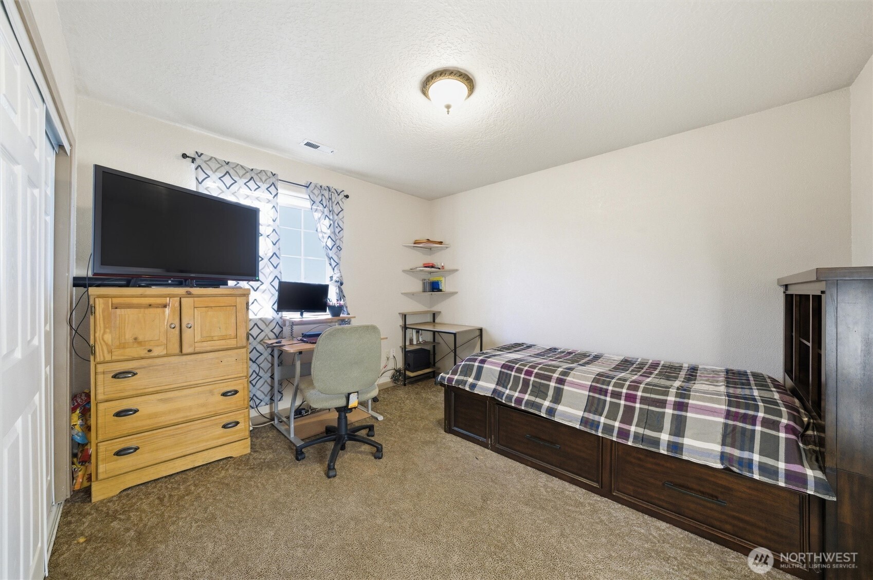 237 Reeds Road Touchet, WA 99360 - Photo 11 of 30