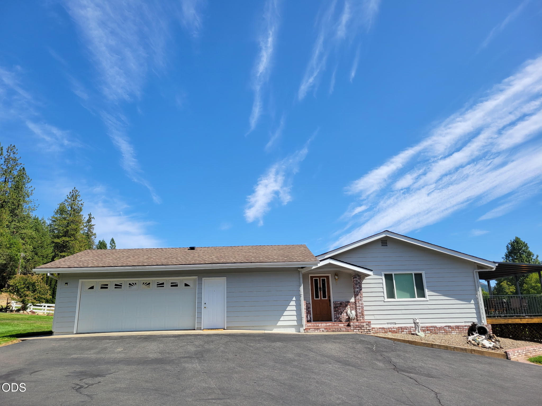 7695 North Applegate Road Grants Pass, OR 97527 - Photo 2 of 4 Gallery Image 2