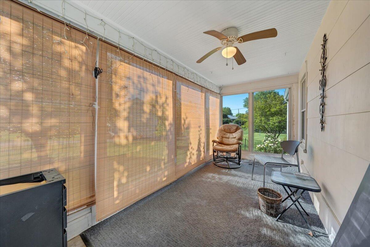 4418 Cove Road Roanoke, VA 24017 - Photo 36 of 56 43-MIB01676
