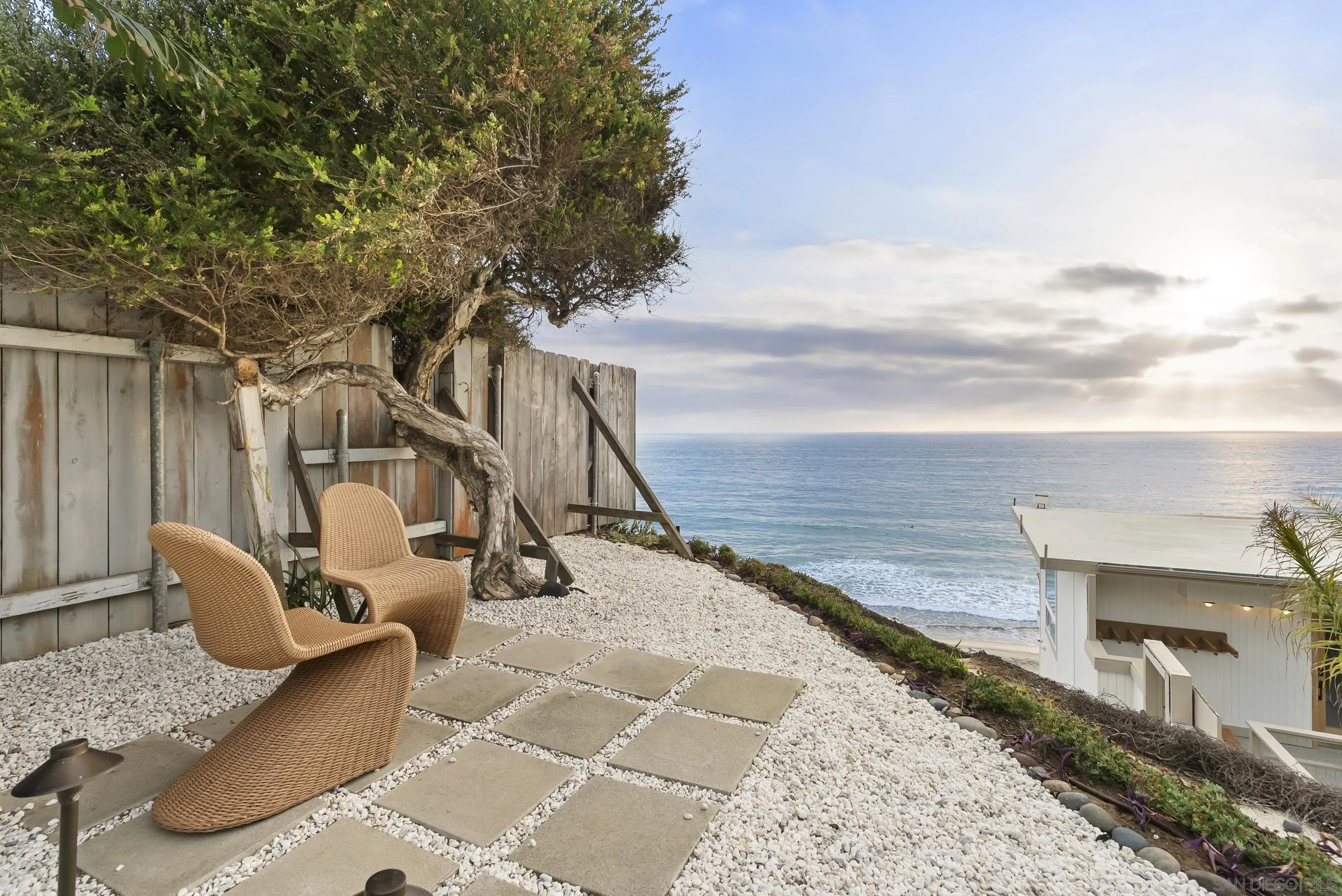 430 Moonlight Lane Encinitas, CA 92024 - Photo 18 of 28 a view of roof deck