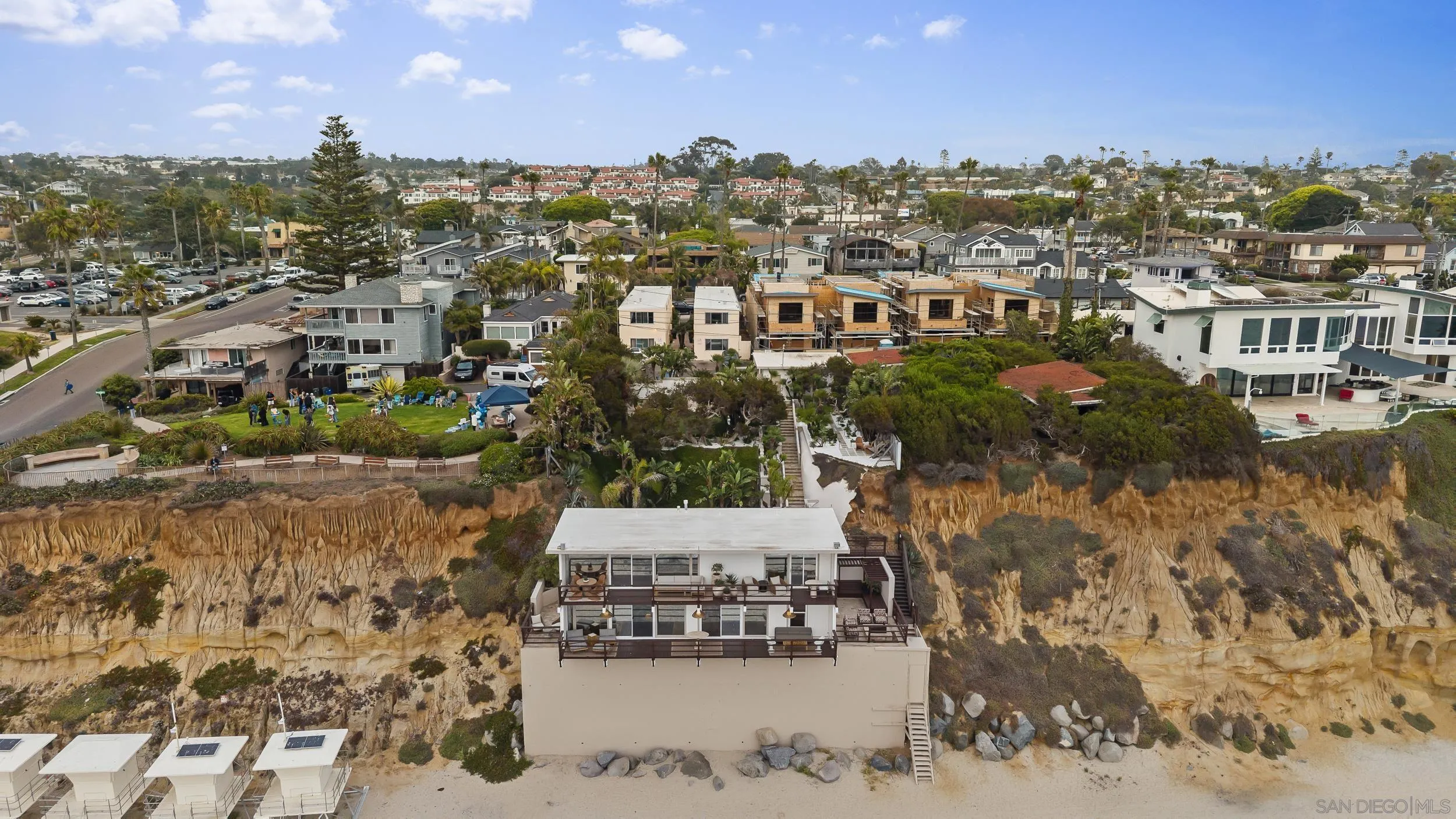 430 Moonlight Lane Encinitas, CA 92024 - Photo 28 of 28 a view of a city