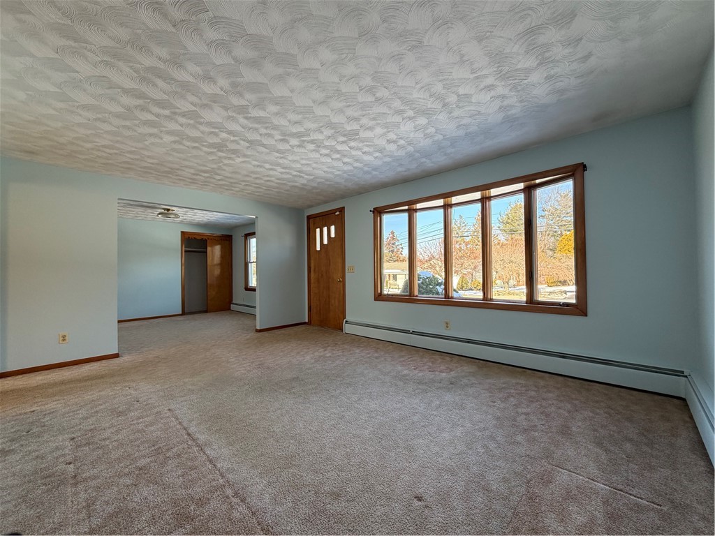 175 Gervais Street Coventry, RI 02816 - Photo 9 of 25 Living Room - Side1