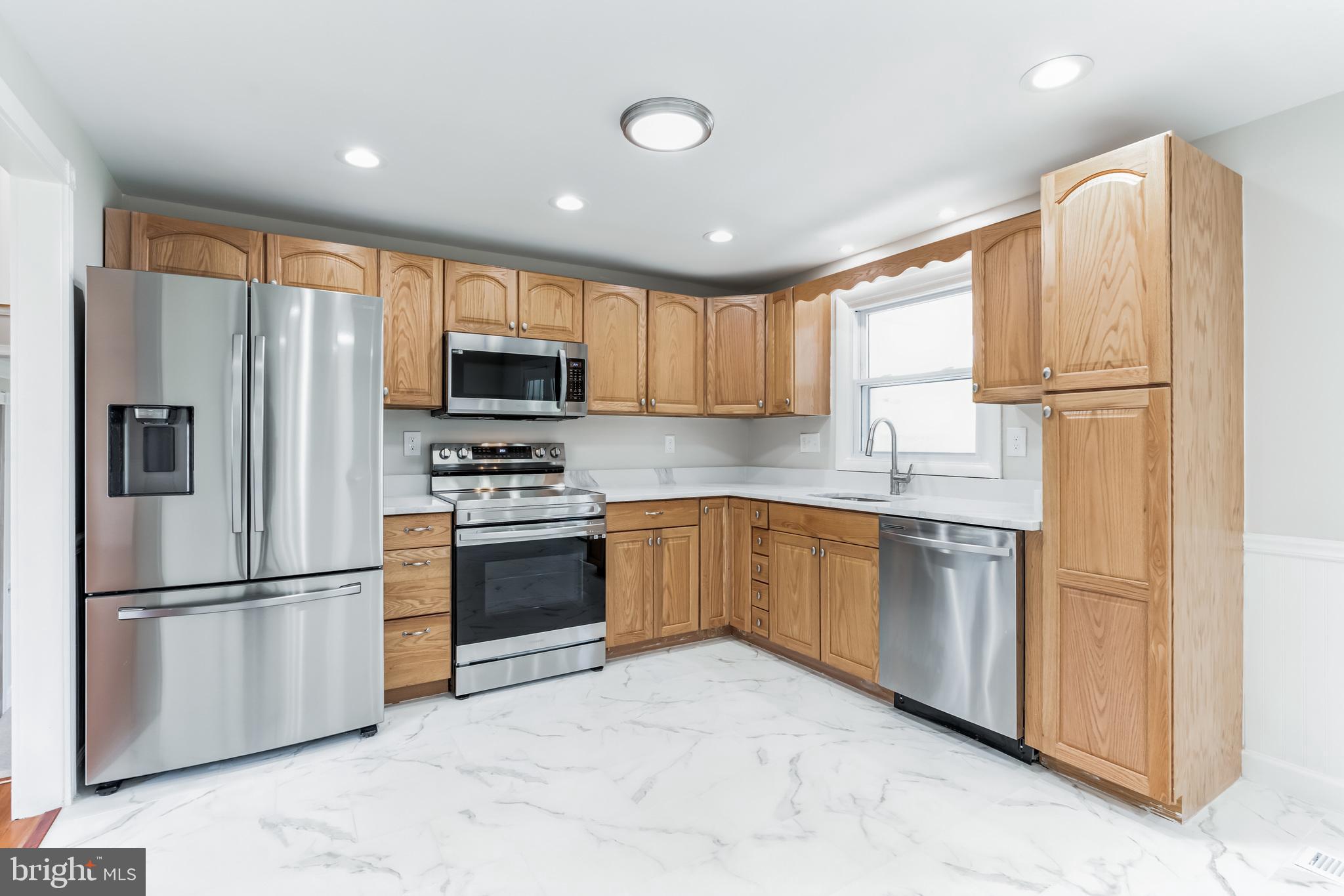 5606 Daniel Circle Waldorf, MD 20601 - Photo 7 of 30