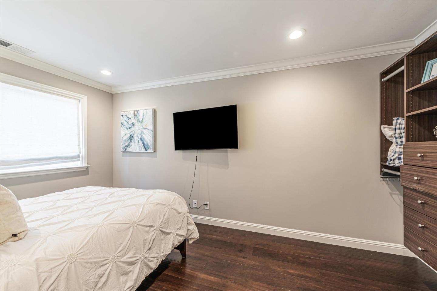 20812 Prospect Road Saratoga, CA 95070 - Photo 40 of 56 Gallery Image 40