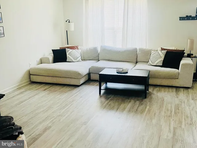 $1,975 | 4935 Laurel Valley Lane, Enola, PA 17025