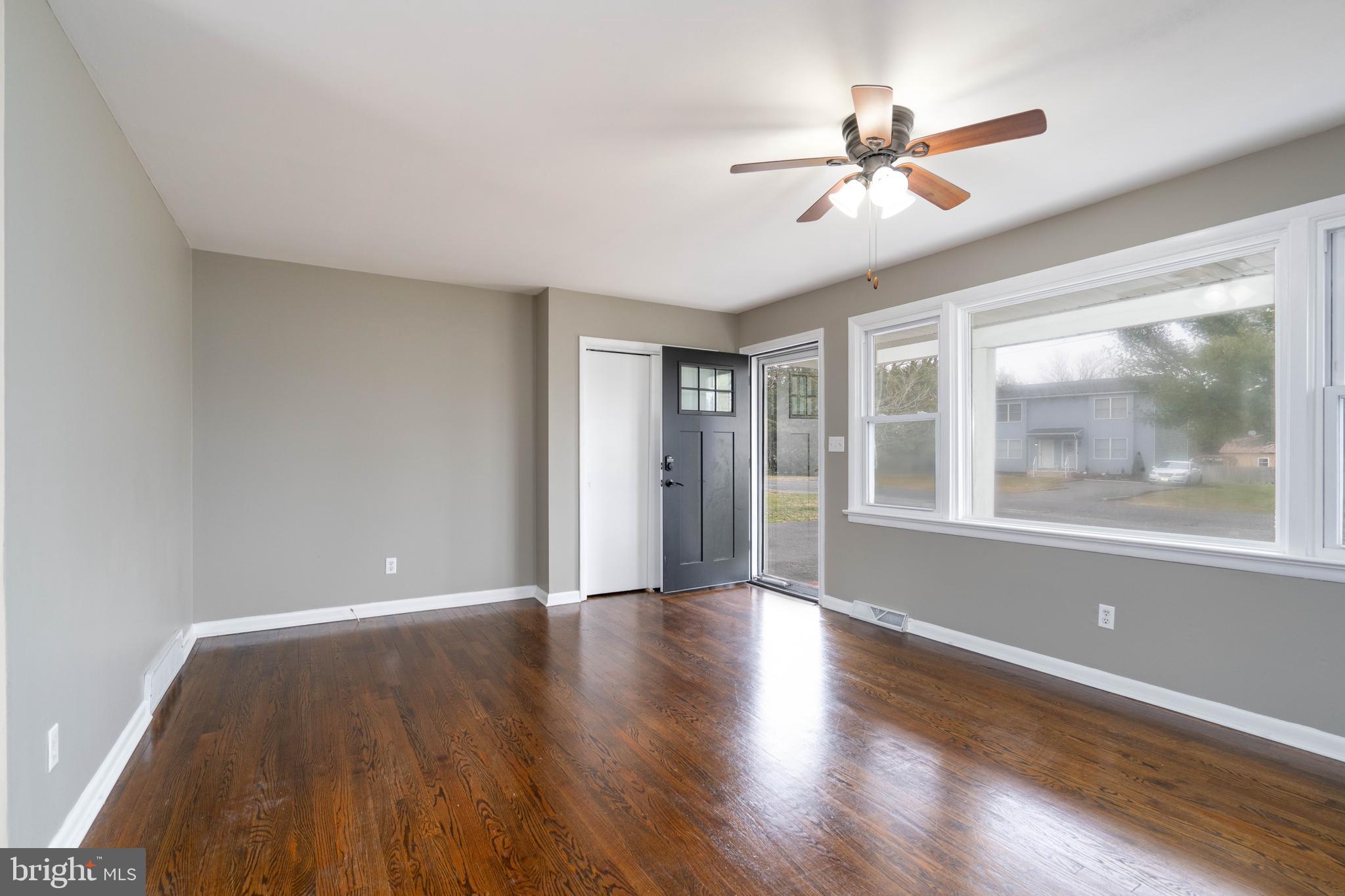 1107 Sharp Road Vineland, NJ 08360 - Photo 5 of 26