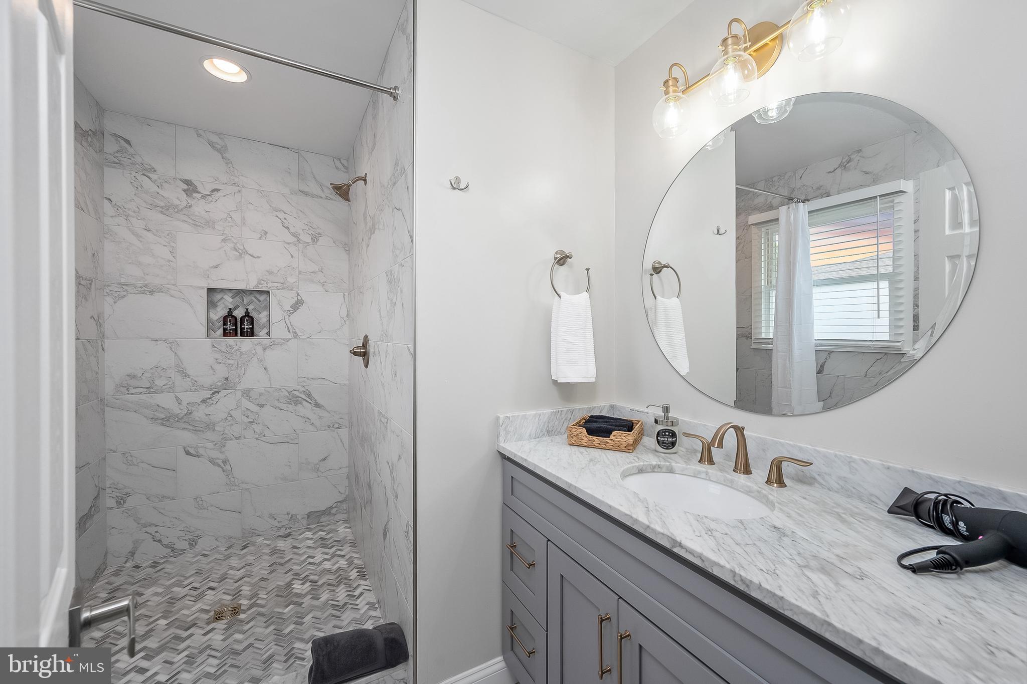 125 Allegany Road Stevensville, MD 21666 - Photo 25 of 64 Main bathroom