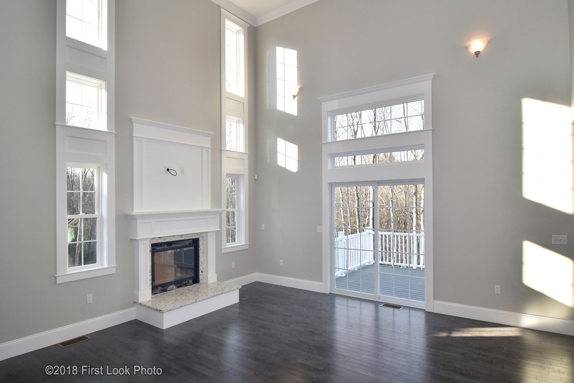 87 Cedar Forest Road Smithfield, RI 02917 - Photo 4 of 40