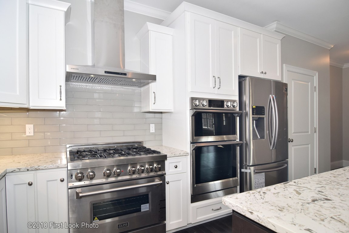 87 Cedar Forest Road Smithfield, RI 02917 - Photo 8 of 40