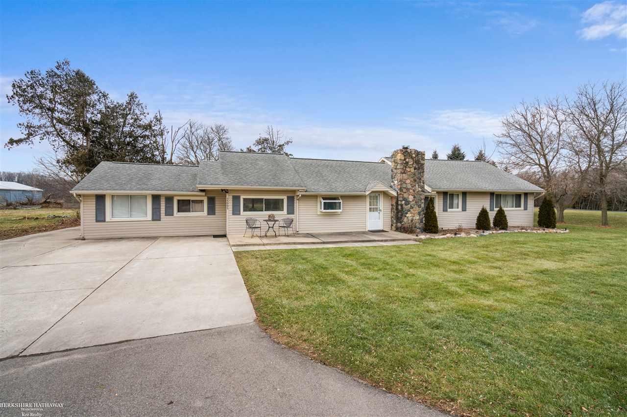 55995 Hayes Road Utica, MI 48315 - Photo 2 of 31 50003897-1.JPG