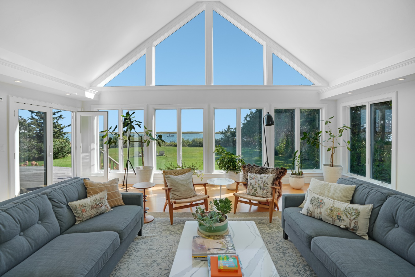 93 Edgartown Bay Road Edgartown, MA 02539 - Photo 6 of 34 Living Room