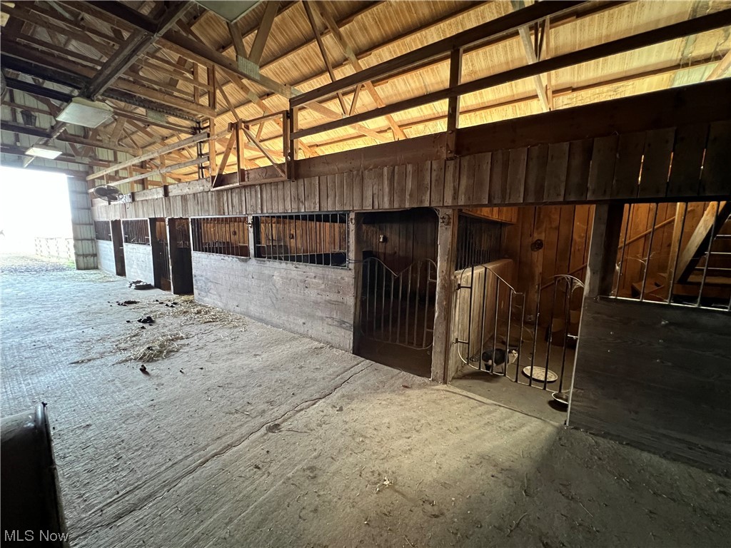 50519 Carroll Road East Liverpool, OH 43920 - Photo 35 of 45 View of stable