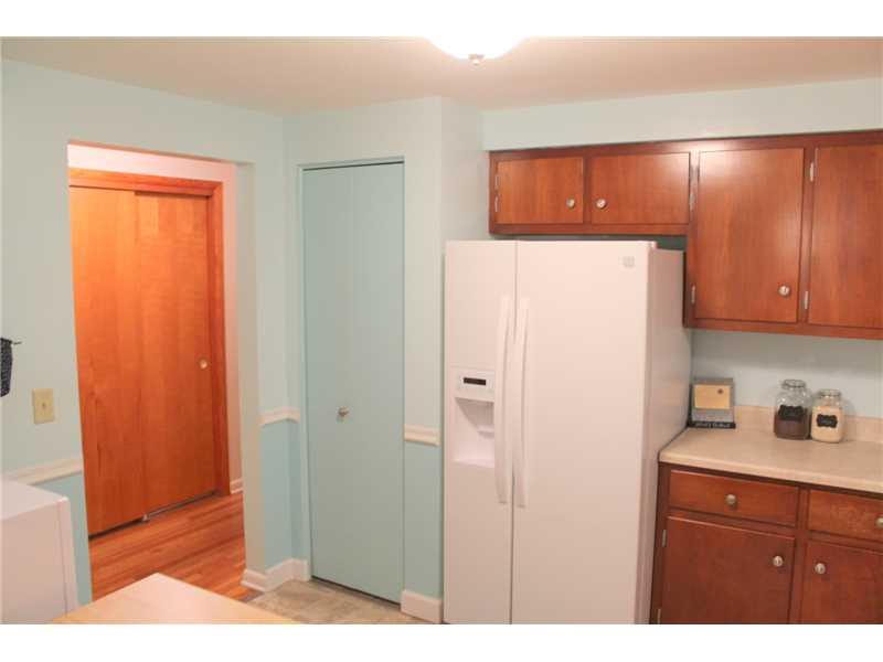 561 North Pike Road Sarver, PA 16055 - Photo 8 of 20 Kitchen.