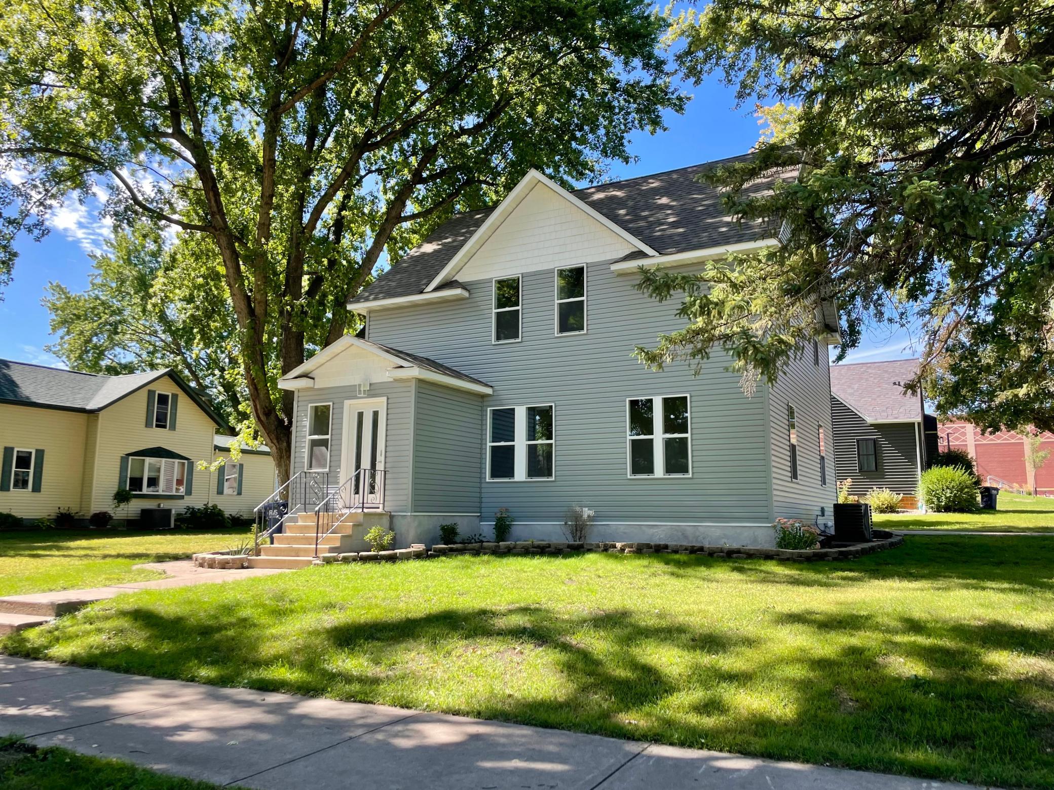 104 South Park Avenue Springfield, MN 56087 - Photo 2 of 66 Gallery Image 2