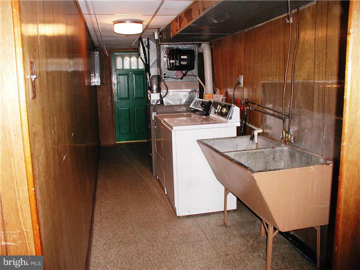 1617 Farrington Road Philadelphia, PA 19151 - Photo 11 of 20 Laundry Room
