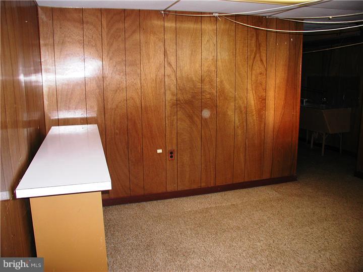 1617 Farrington Road Philadelphia, PA 19151 - Photo 9 of 20 Rec Room