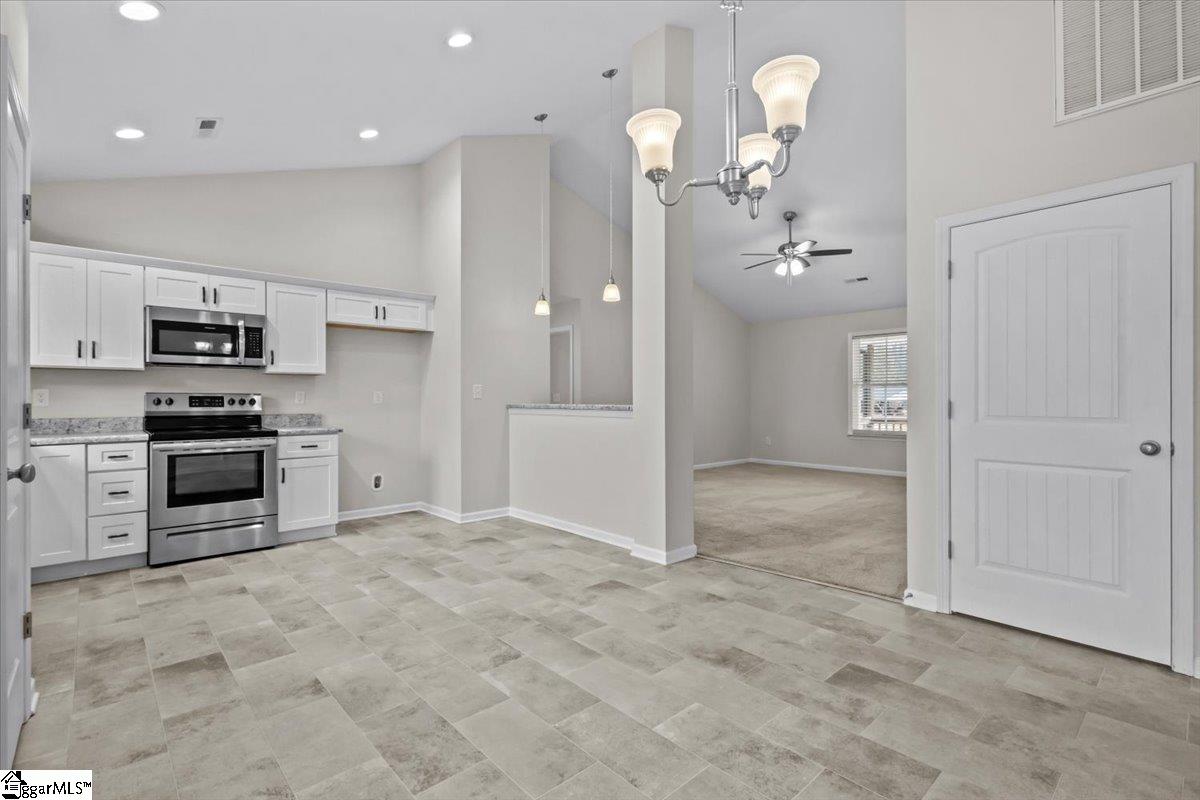 892 Hampton Road Lyman, SC 29365 - Photo 6 of 24