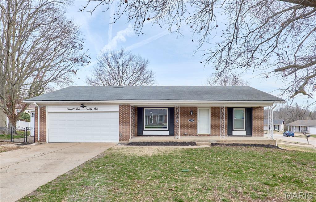 2141 Rountree Drive St. Louis, MO 63136 - Photo 1 of 19