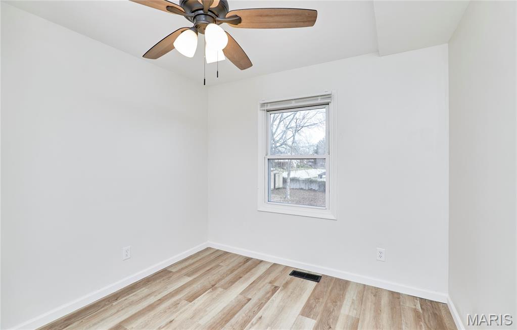 2141 Rountree Drive St. Louis, MO 63136 - Photo 11 of 19