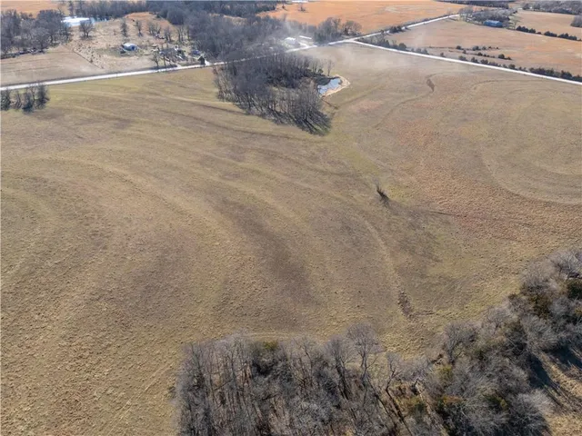 $185,000 | 2255 B Riley Road, Ottawa, KS 66067