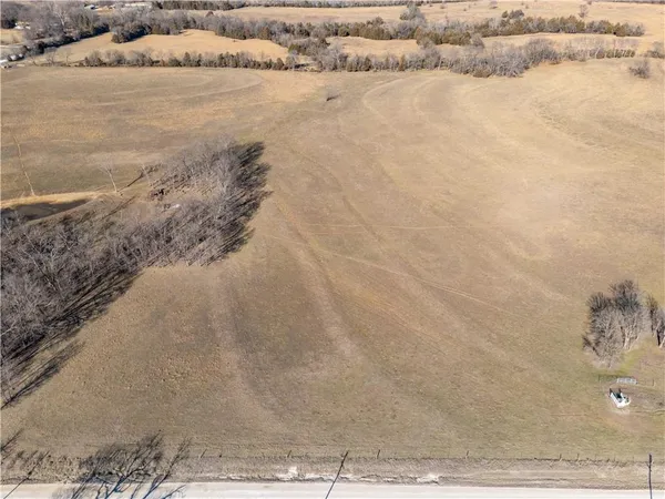 $185,000 | 2255 B Riley Road, Ottawa, KS 66067