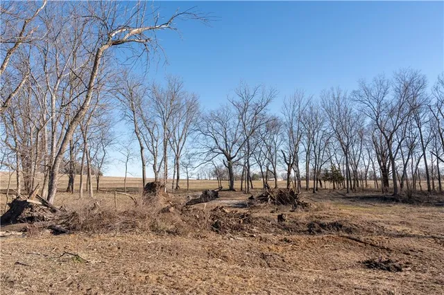 $185,000 | 2255 B Riley Road, Ottawa, KS 66067