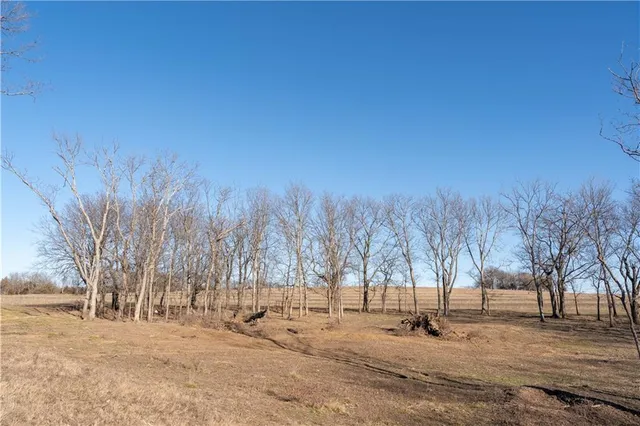 $185,000 | 2255 B Riley Road, Ottawa, KS 66067