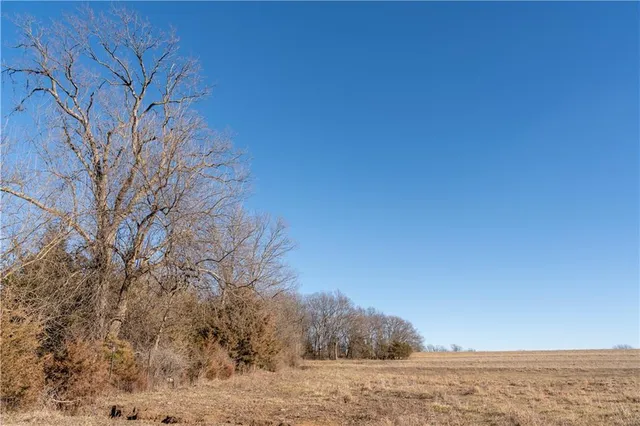$185,000 | 2255 B Riley Road, Ottawa, KS 66067