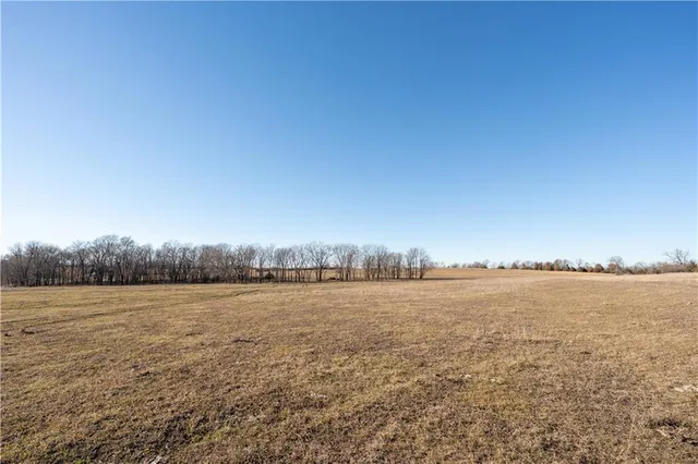 $185,000 | 2255 B Riley Road, Ottawa, KS 66067