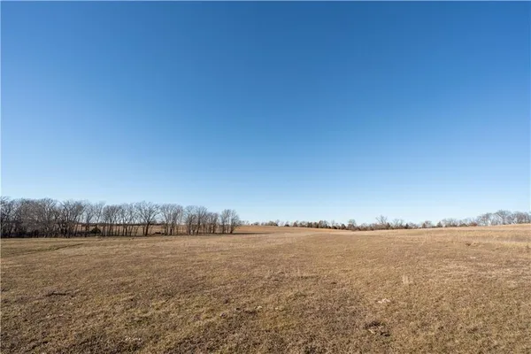 $185,000 | 2255 B Riley Road, Ottawa, KS 66067