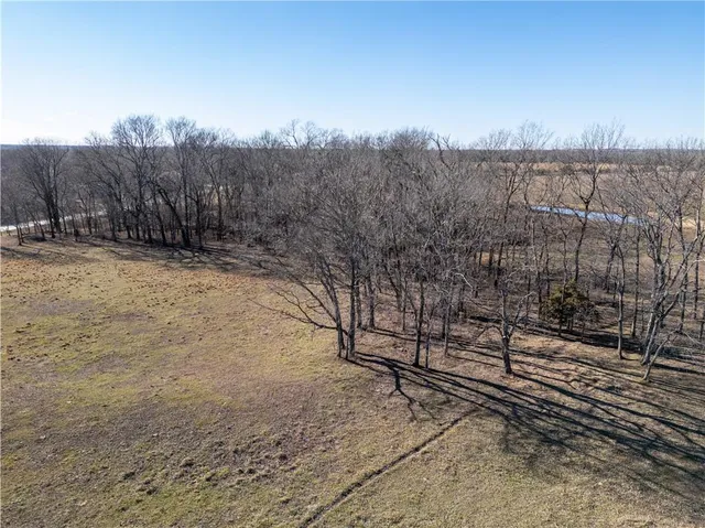 $185,000 | 2255 B Riley Road, Ottawa, KS 66067