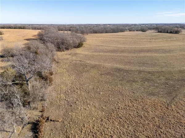 $185,000 | 2255 B Riley Road, Ottawa, KS 66067