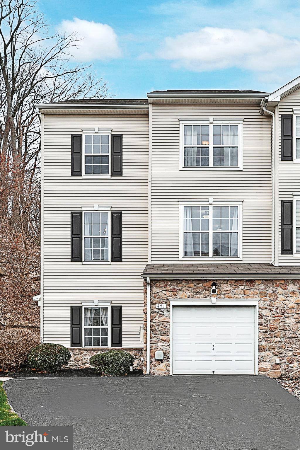 471 Marion Road, Unit 471 York, PA 17406 - Photo 1 of 34 Welcome to 471 Marion Rd