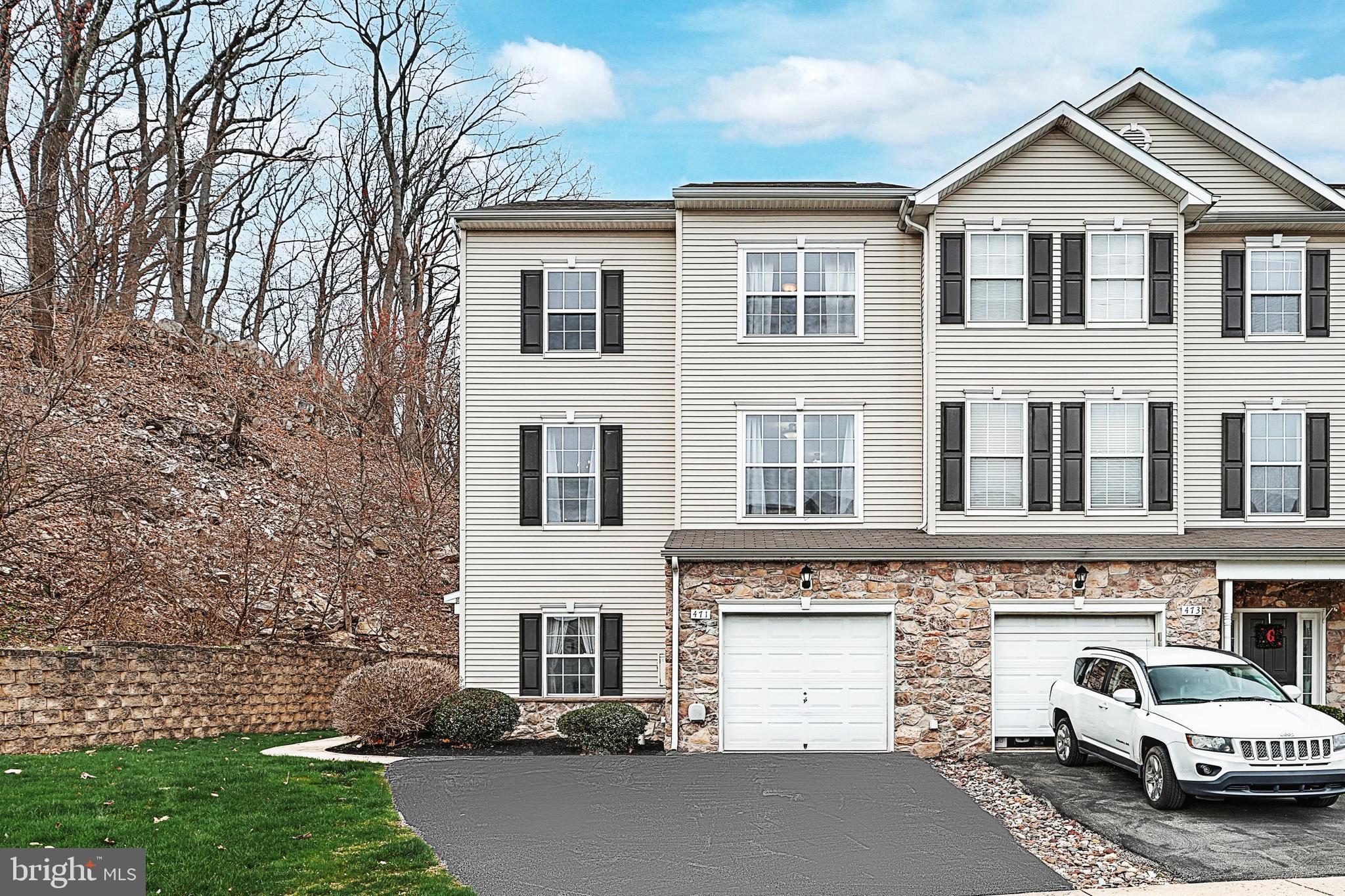 471 Marion Road, Unit 471 York, PA 17406 - Photo 2 of 34 End unit with extra parking