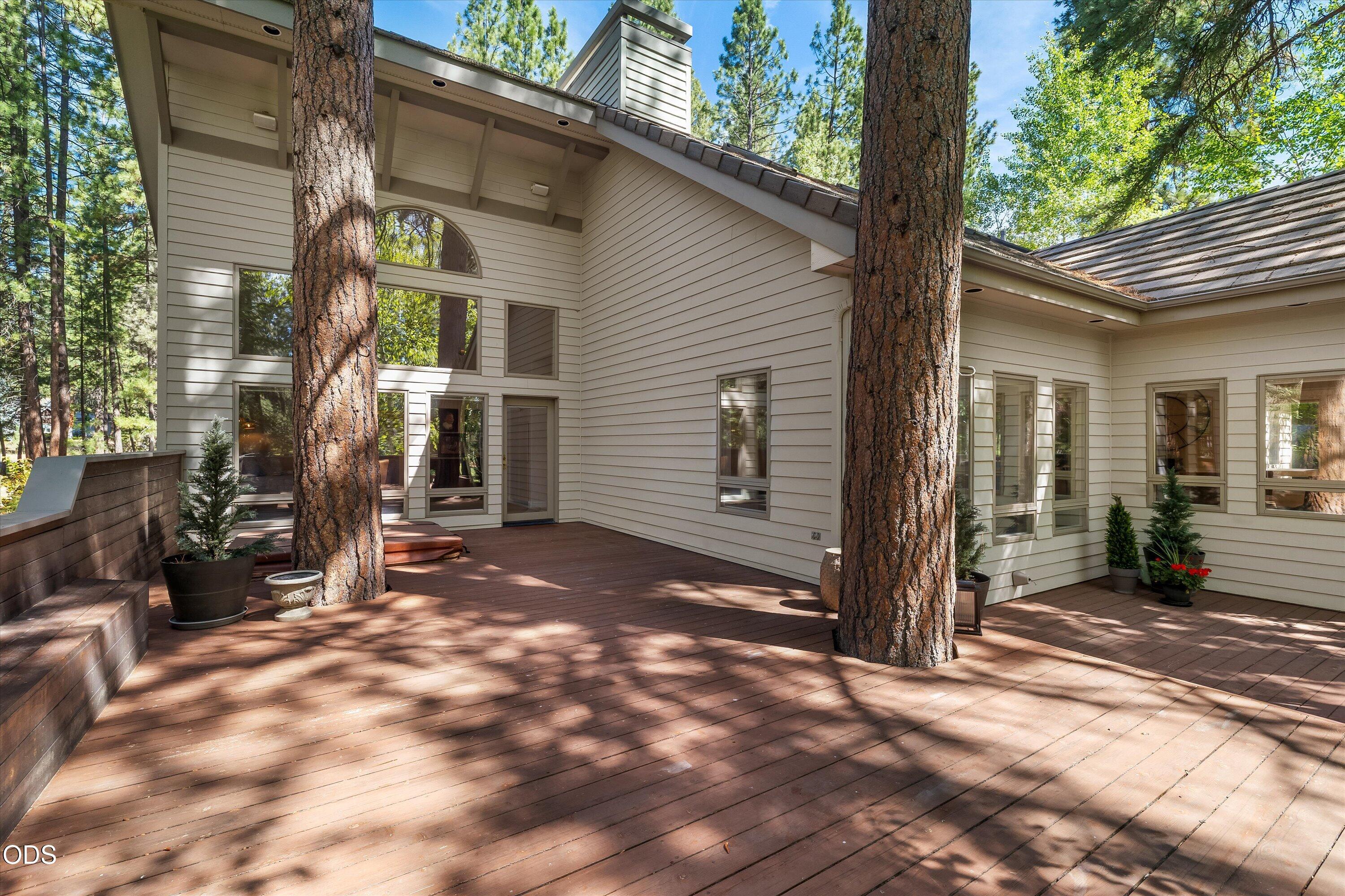 60726 Golf Village Loop Bend, OR 97702 - Photo 38 of 63