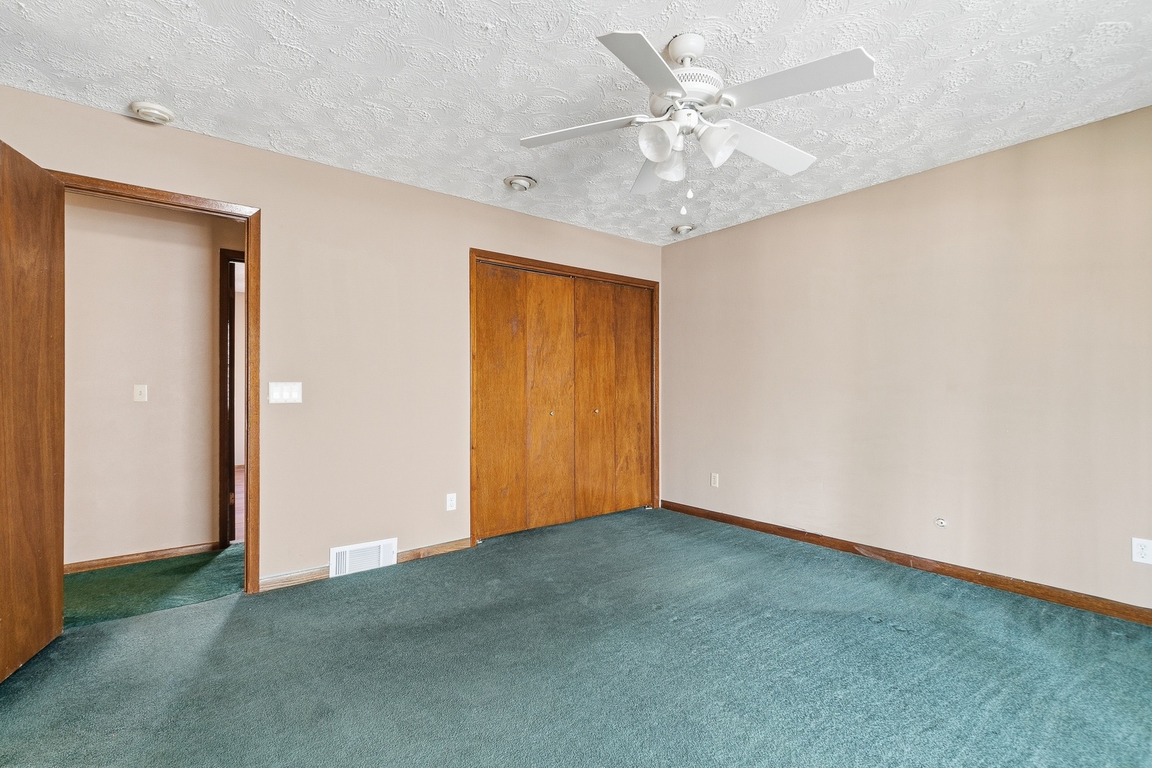 3215 53rd Street Moline, IL 61265 - Photo 17 of 43