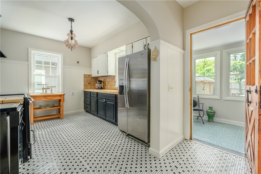52 Forbes Street Providence, RI 02908 - Photo 12 of 40