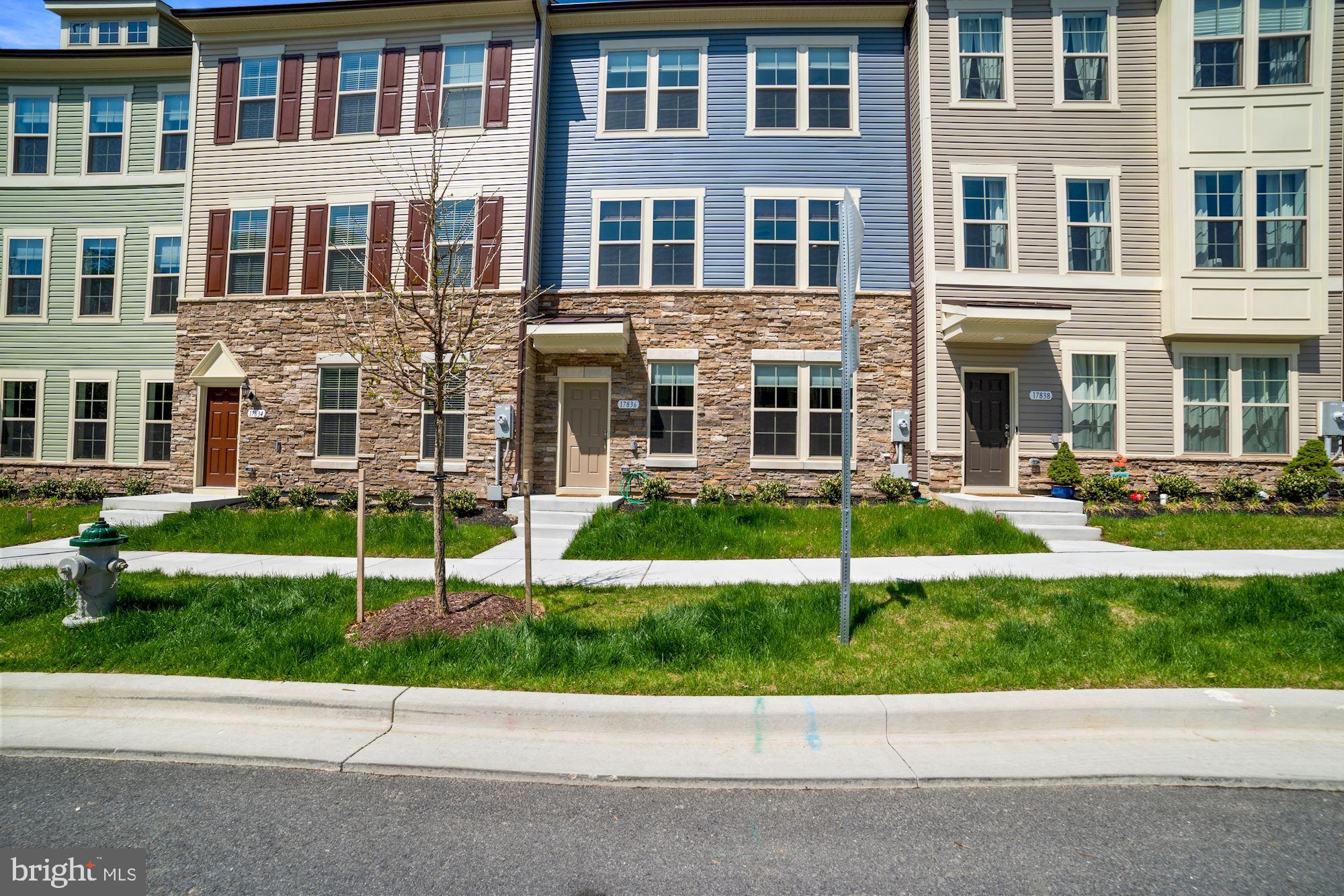 17836 Porter Road Ashton, MD 20861 - Photo 3 of 40