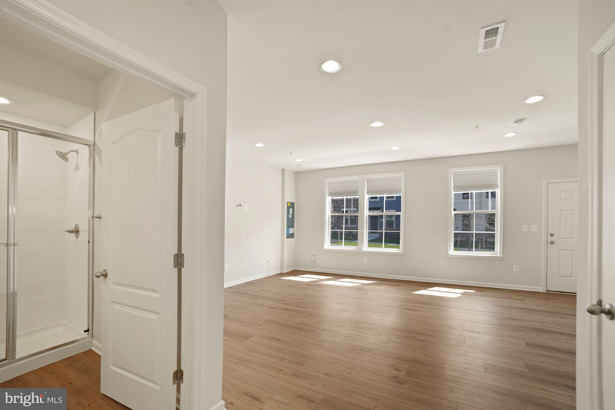 17836 Porter Road Ashton, MD 20861 - Photo 7 of 40