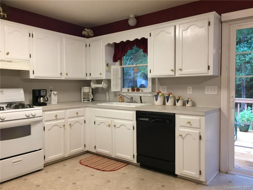 913 Pleasant Ridge Road Fort Mill, SC 29715 - Photo 10 of 21