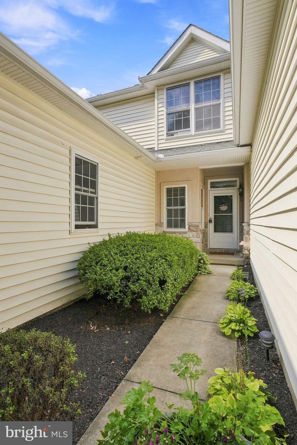 1845 Serene Way Lancaster, PA 17602 - Photo 5 of 50 Gallery Image 5