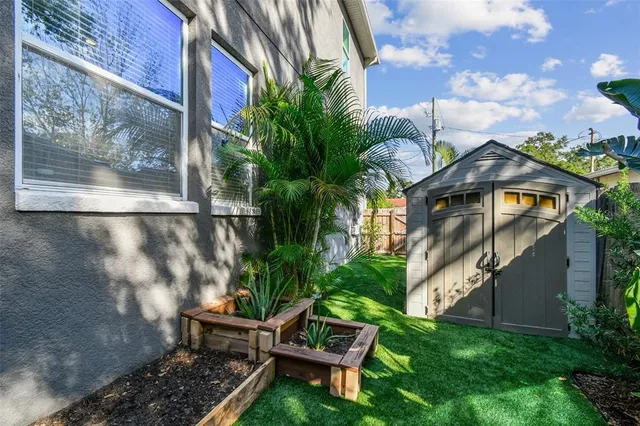 $975,000 | 2808 West Pearl Avenue, Tampa, FL 33611