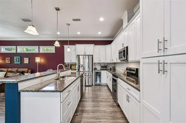 $975,000 | 2808 West Pearl Avenue, Tampa, FL 33611