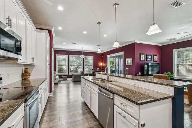 $975,000 | 2808 West Pearl Avenue, Tampa, FL 33611